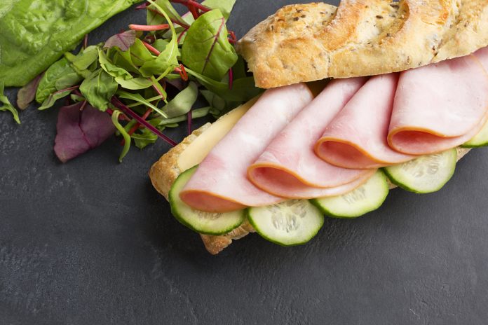 delicious-turkey-sandwich-close-up