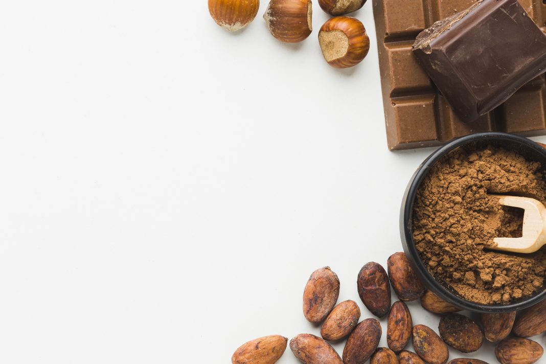 cocoa-beans-chestnuts-copy-space